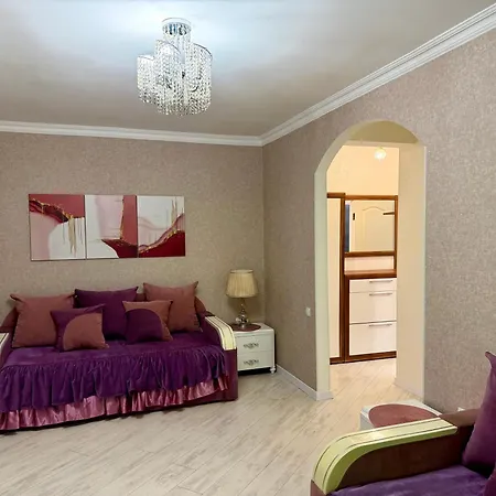 2 Dovzhenko French Boulevard Apartment *
