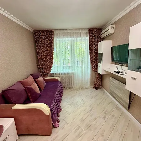 2 Dovzhenko French Boulevard Apartment